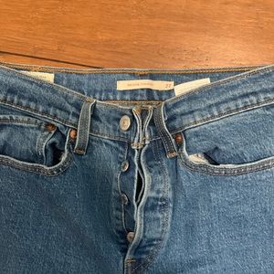 Levi’s straight wedgie